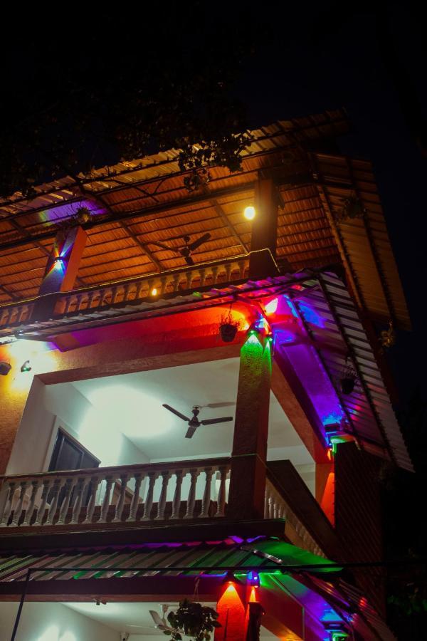 Bonds Hostel Candolim Exterior foto